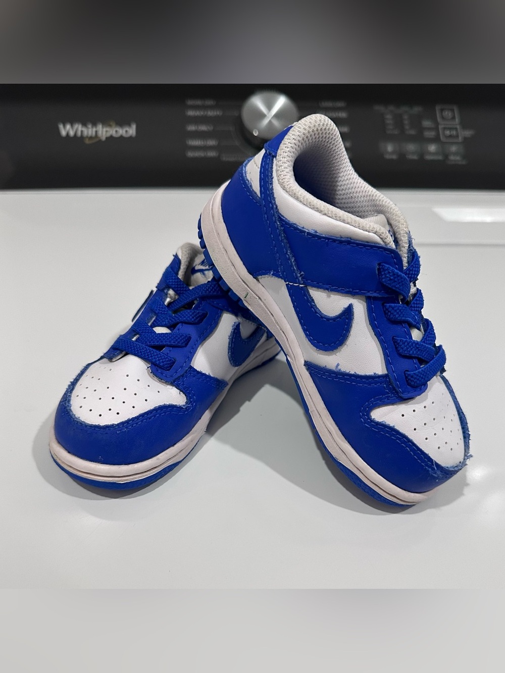 Nike Kids Royal Blue and White Low-Top Sneakers